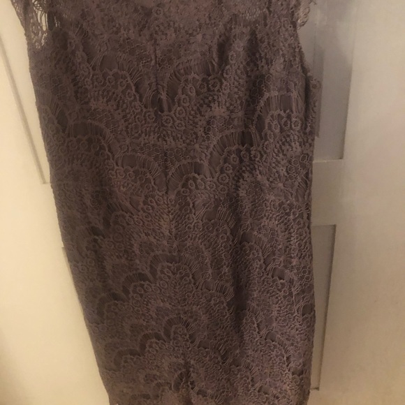 Lace mauve dress - Picture 2 of 2